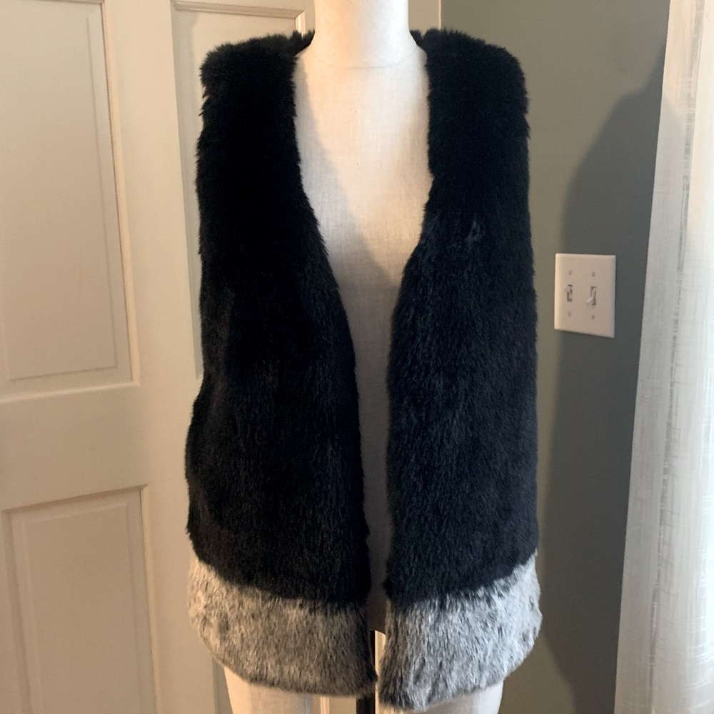 Fur vest